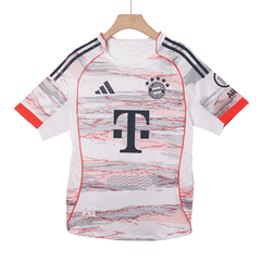 Męska Koszulka Wyjazdowa Bayern Munich UPAMECANO #2 Wersja Piłkarska 2025/26 - Slim Fit - Topowe Koszulki Pilkarskie Sklep Internetowy