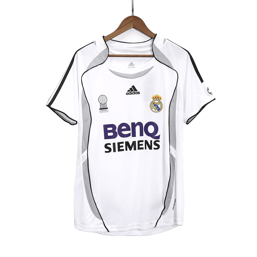 Męska Koszulka Retro Domowa Real Madrid SERGIO RAMOS #4 2006/07 - Topowe Koszulki Pilkarskie Sklep Internetowy